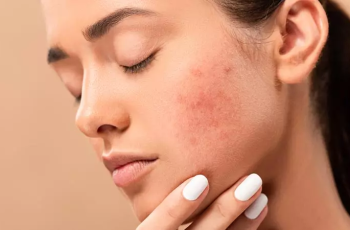 Butylene Glycol and Retinol: How to Use Them Together