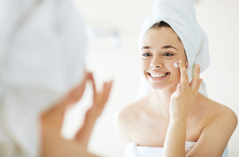 Mastering Moisturiser: Skincare Tips for Healthy, Hydrated Skin