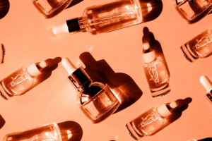 Combining Retinol, Niacinamide, and Hyaluronic Acid for Healthy Skin