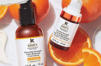Hyaluronic Acid and Vitamin C Oil: A Powerful Skincare Routine