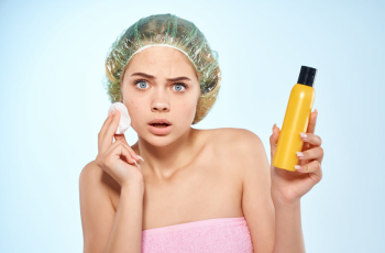 The Alcohol-Free Skincare Trap: Why Your Dry, Flaky Skin Actually Needs Fatty Alcohols