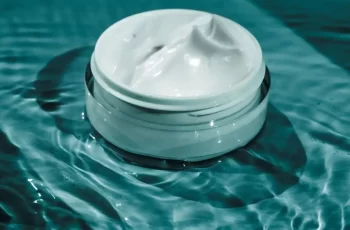Lactic Acid in Skincare: The Ultimate Guide to Anti-Aging & Clear Skin
