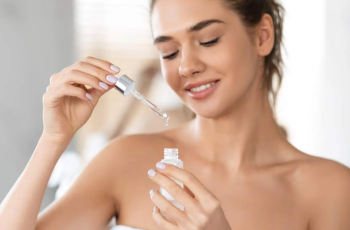 Post-Microdermabrasion Skincare: When to Use Salicylic Acid Safely
